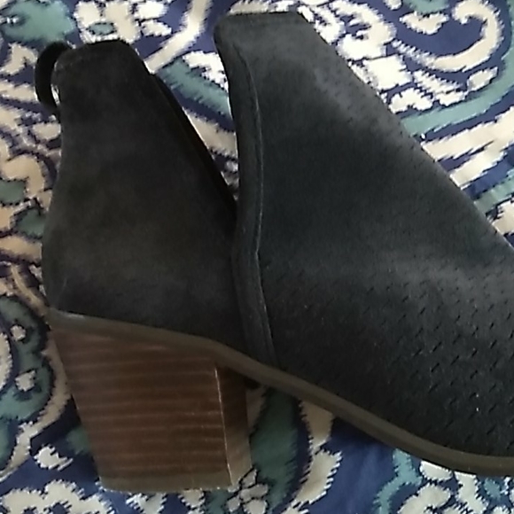 COPY - Lucky Brand Suede Perforated Booties - Picture 4 of 8
